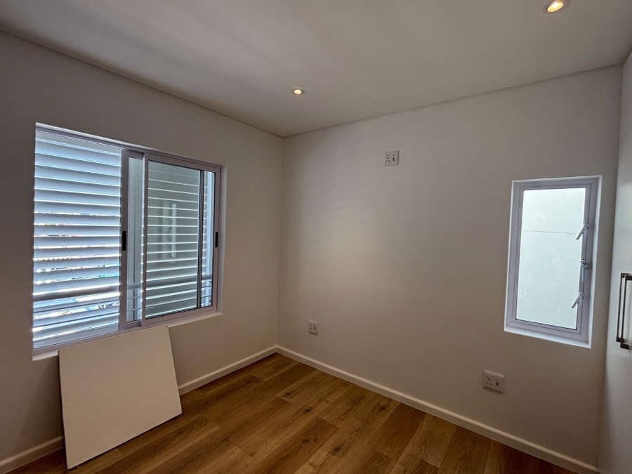 To Let 2 Bedroom Property for Rent in Voliere Estate Western Cape